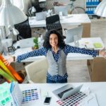 DE LUXE BY HOME DECORATORS SILVERWARE: Elegant silverware set for luxurious dining experiences