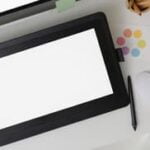 What is Trending in Home Decor 2023: Stylish Minimalism, Sustainable Materials, and Natural Elements