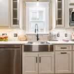 A&B HOME KENTIA WALL DECOR 75753: Elegant botanical metal art piece for any living space