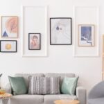 Step-by-step guide for how to decorate a chocolate cake at home, easy and delicious