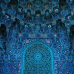 Step-by-step guide on how to decorate a charming old country home with vintage accents and rustic charm