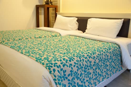 Step-by-step guide on how to use Amazon to sell home decor items