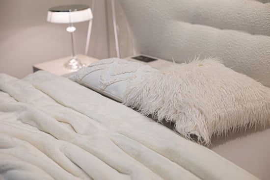 Step-by-step guide: How to make edible cake decorations at home