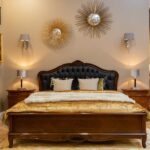 How to Decorate Home Entrance: Create a Welcoming Foyer with Stylish Lighting and Art