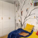 DIY beach home decor: Handcrafted seashell art, driftwood crafts, and nautical-themed accents for a personalized touch