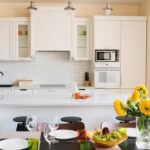 Learn how to decorate home with wedding photos: creative ideas for showcasing cherished memories