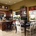 Where to sell used home decor in Knoxville - Embrace Home Decor Consignment