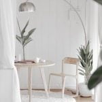 How to decorate your home for Christmas outside
